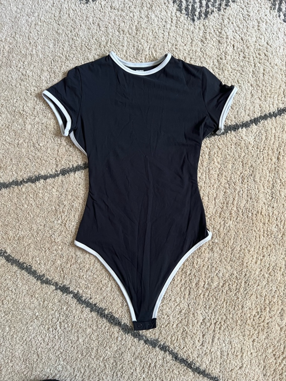 SKIMS Fits Everybody Bodysuit XS